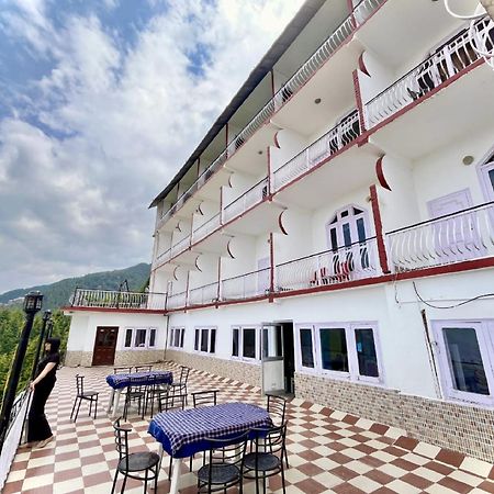 Sparkle Star Resort Khajjiar Ngoại thất bức ảnh
