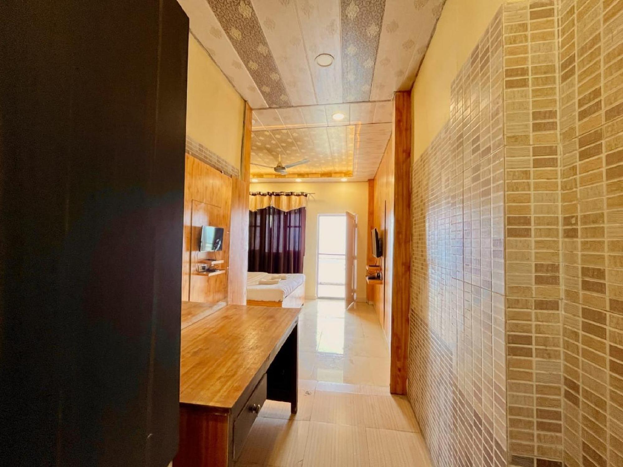 Sparkle Star Resort Khajjiar Ngoại thất bức ảnh