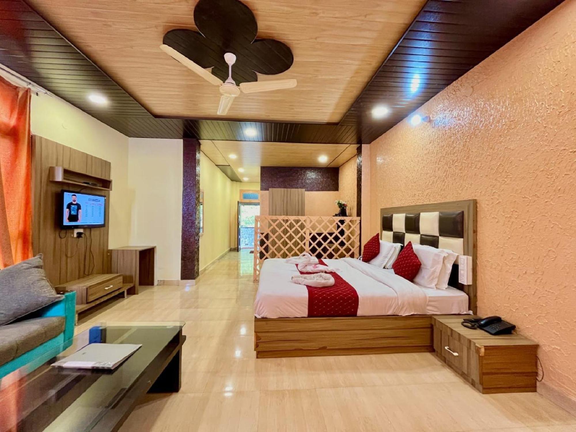 Sparkle Star Resort Khajjiar Ngoại thất bức ảnh