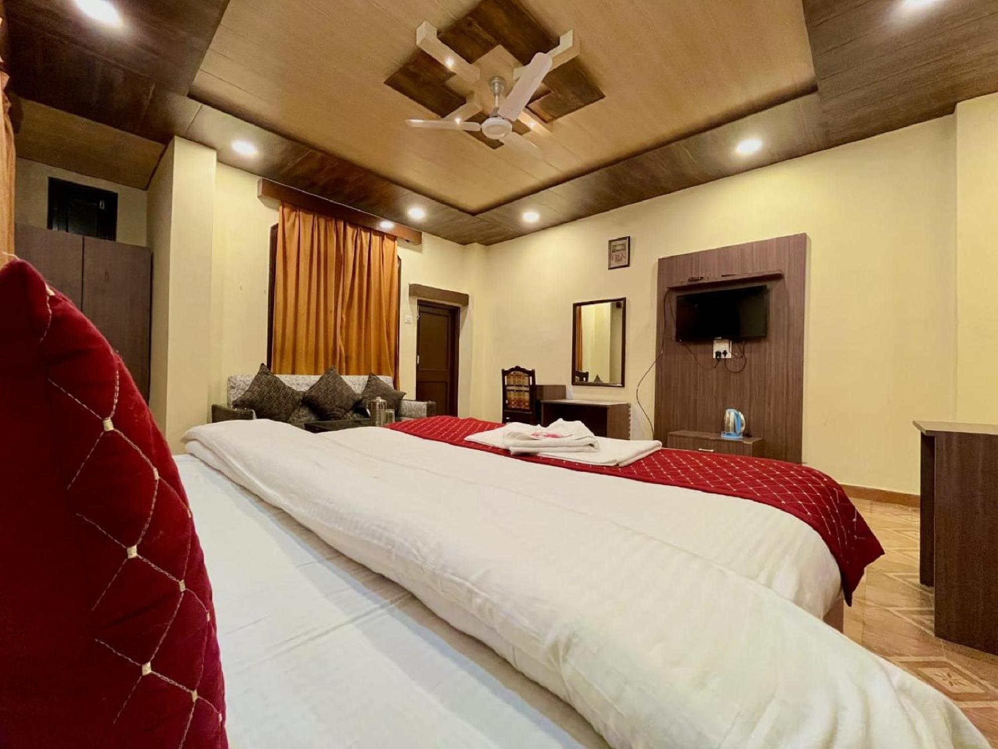 Sparkle Star Resort Khajjiar Ngoại thất bức ảnh