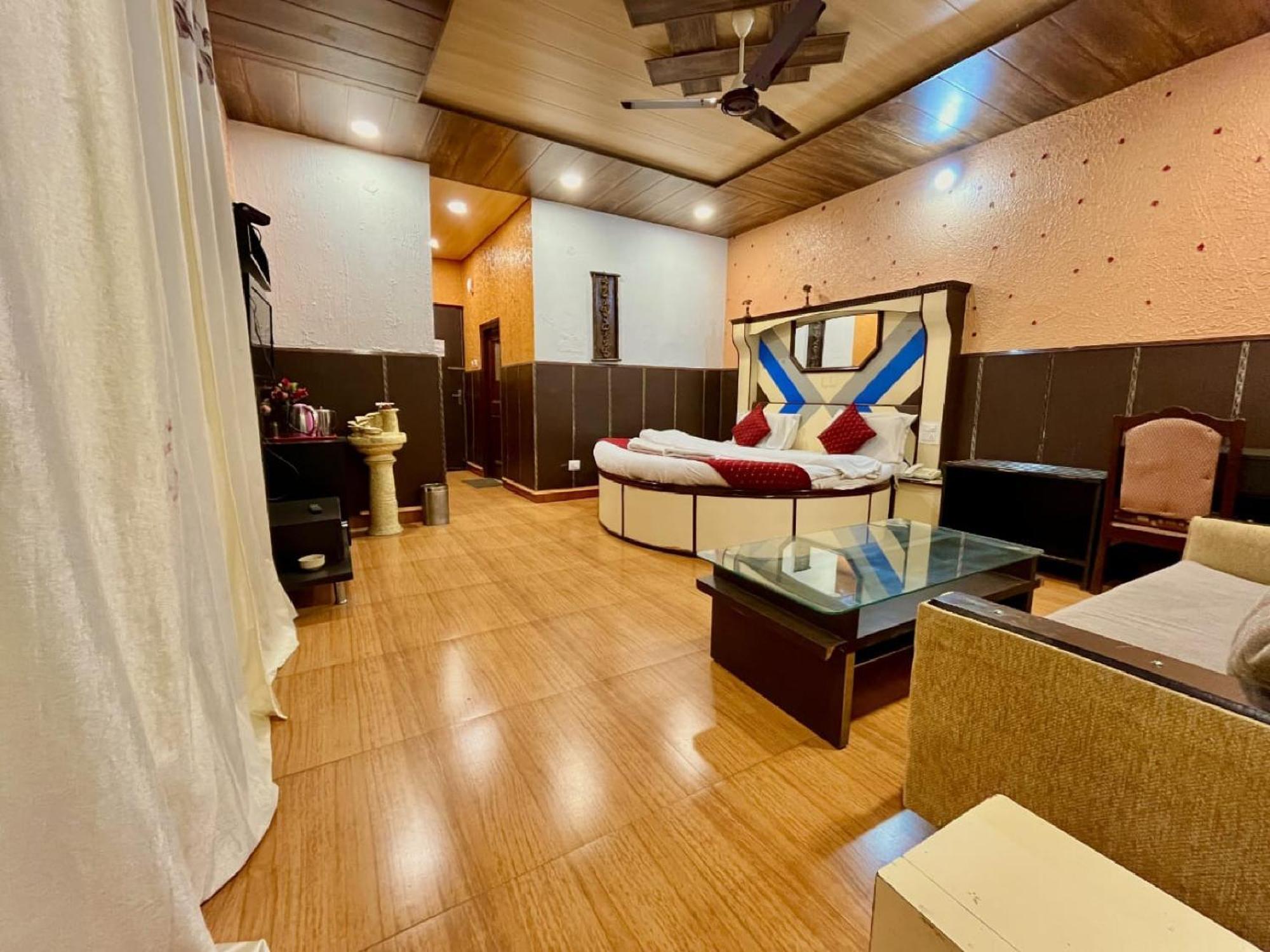 Sparkle Star Resort Khajjiar Ngoại thất bức ảnh